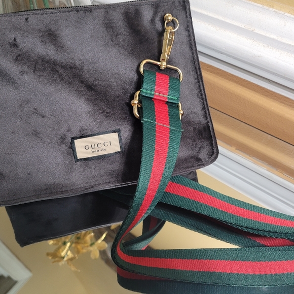 Gucci pouch converted into shoulder bag or strap bag. Aftermarket shoulder strap - Picture 12 of 13